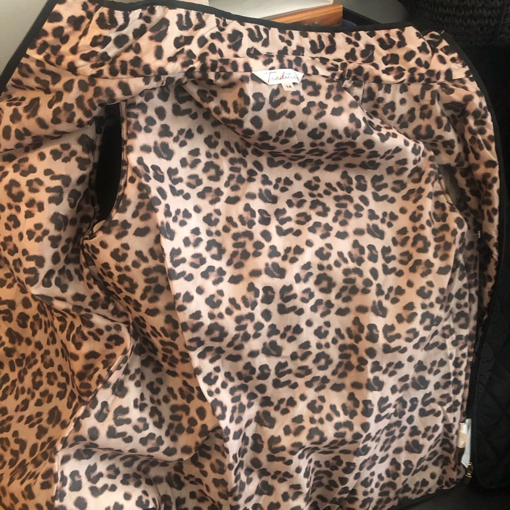 2/$40 Tradition XL black vest - Picture 9 of 9